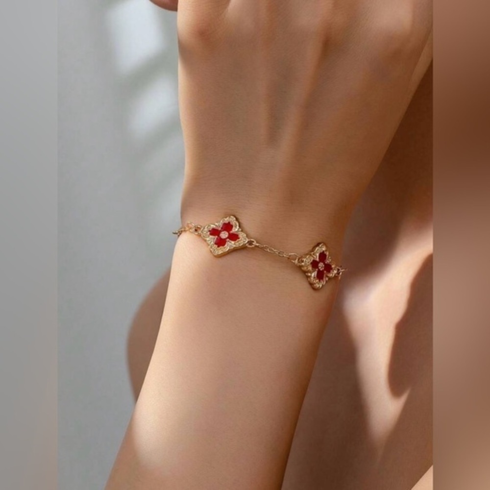 18K Gold Luxury Clover Bracelet - Red